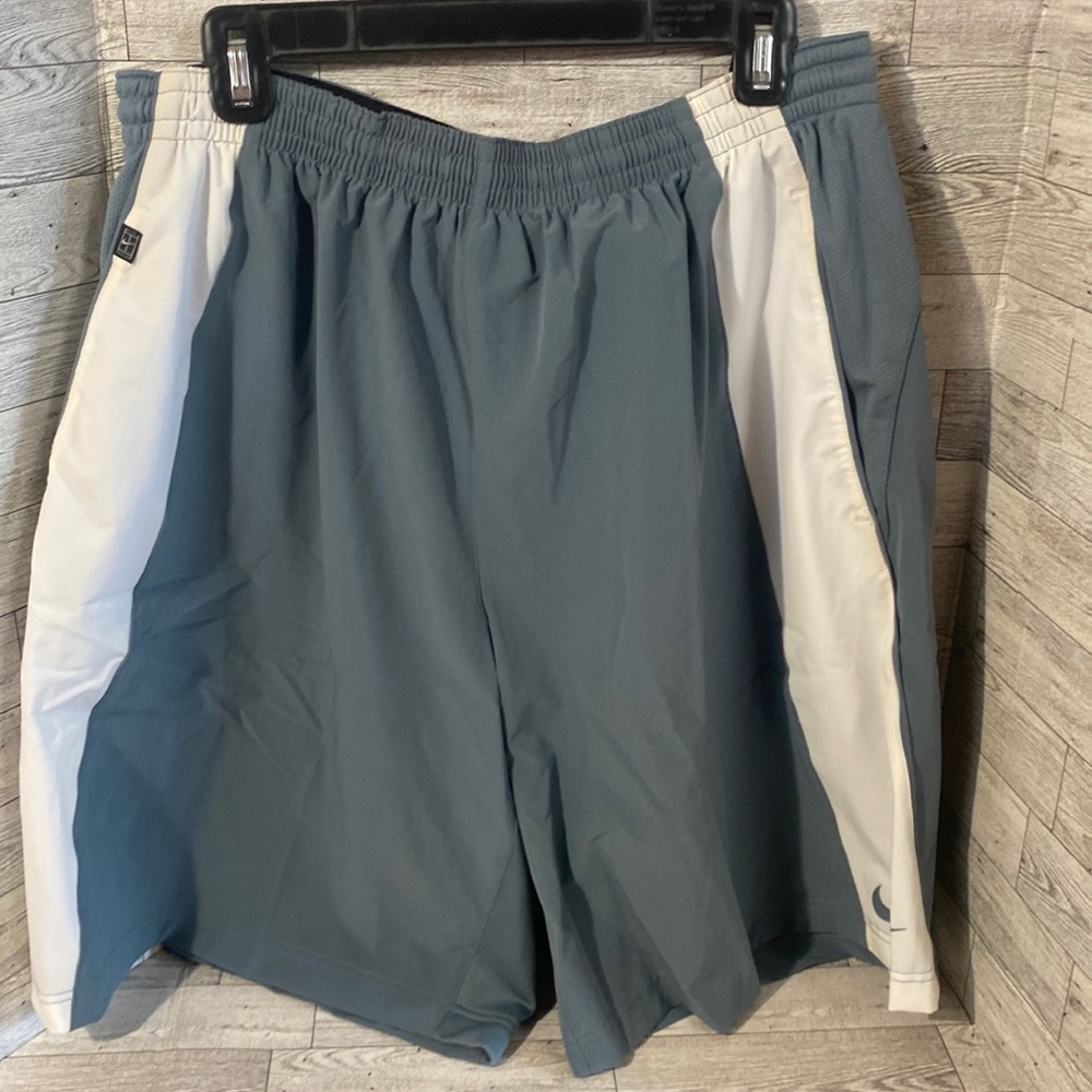 2007 Vintage Nike Federer Tennis Shorts Mens XL